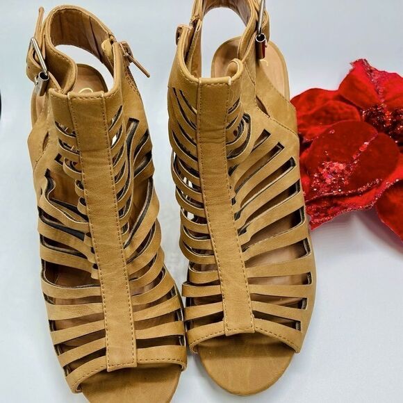 D’s Heels l Camel Brown l Side zip l 8.5 l EUC - Picture 12 of 14